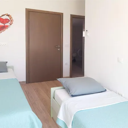 Sunshine Apartment Srima