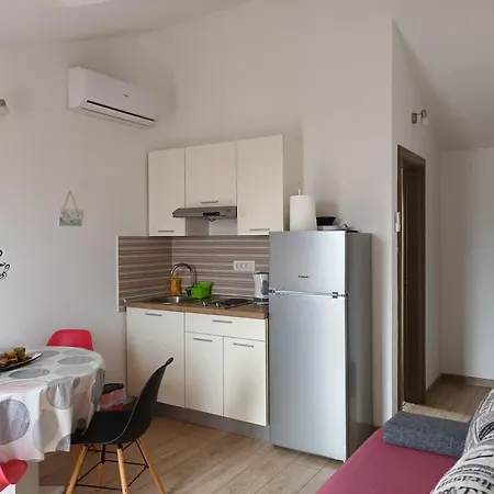 Sunshine Apartment